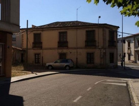 Foto 2 de Chalet en venta en Tejares -Chamberí - Alcades de 6 habitaciones con calefacción