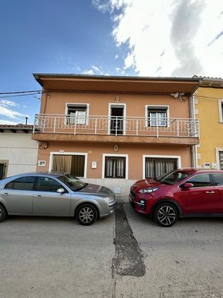 Foto 2 de Casa en venda a Villaflores de 5 habitacions amb balcó i calefacció
