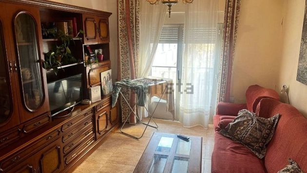 Foto 2 de Piso en alquiler en Salesas - Labradores de 4 habitaciones con terraza y muebles