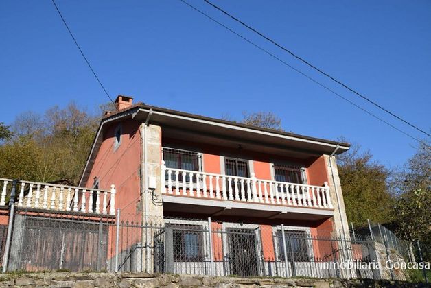 Foto 1 de Casa en venda a Aller de 3 habitacions amb terrassa i garatge