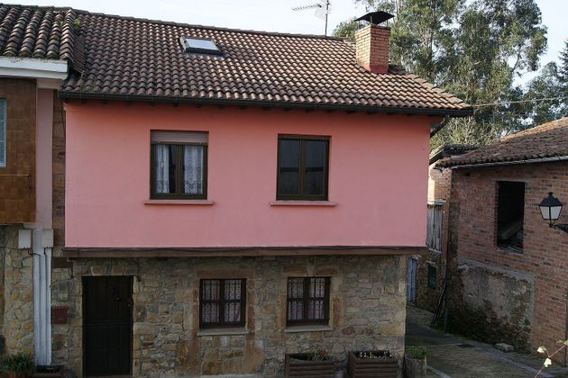 Foto 1 de Casa adossada en venda a Cabranes de 3 habitacions amb terrassa i calefacció