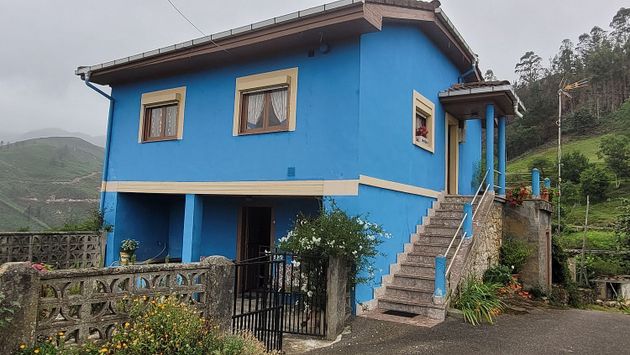 Foto 1 de Xalet en venda a Piloña de 2 habitacions amb terrassa i garatge