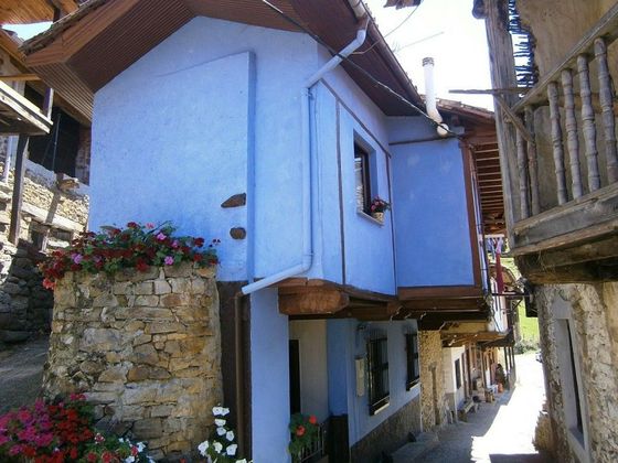 Foto 1 de Casa adossada en venda a calle Pixuecu de 3 habitacions amb terrassa i calefacció