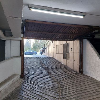 Foto 1 de Garatge en venda a calle Pisuerga de 11 m²
