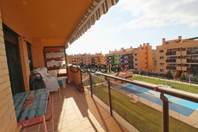 Foto 2 de Piso en venta en Yebes - Valdeluz de 4 habitaciones con terraza y piscina