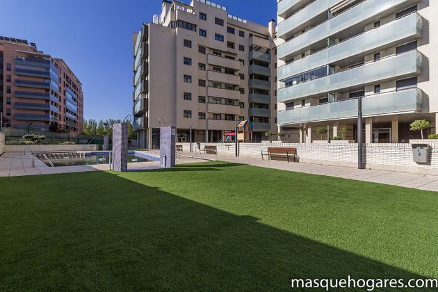 Foto 2 de Piso en venta en calle Lago de Coronas de 2 habitaciones con terraza y piscina