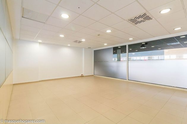 Foto 1 de Oficina en alquiler en calle De Miquel Roca i Junyent de 50 m²