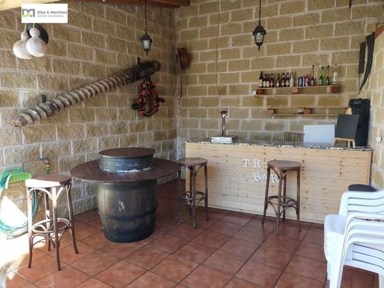 Foto 2 de Xalet en venda a Onzonilla de 4 habitacions amb garatge i calefacció