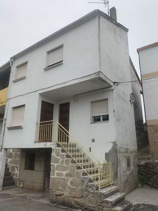 Foto 1 de Venta de casa en Nogueira de Ramuín de 3 habitaciones con garaje y calefacción