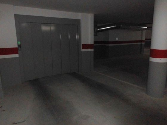 Foto 2 de Alquiler de garaje en Almansa de 21 m²