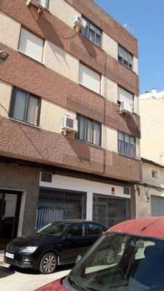 Foto 1 de Pis en venda a Almansa de 4 habitacions amb garatge i balcó