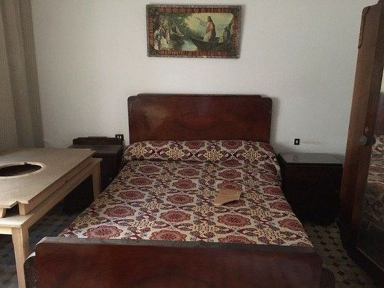 Foto 2 de Venta de piso en Almansa de 3 habitaciones con terraza
