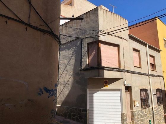 Foto 1 de Xalet en venda a Almansa de 4 habitacions amb terrassa i garatge