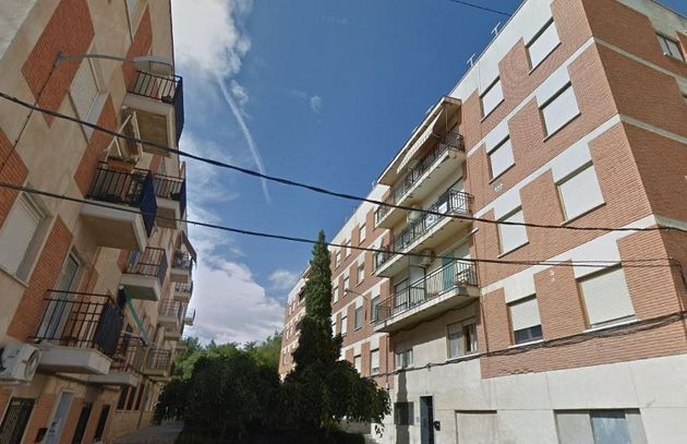 Foto 1 de Venta de piso en Almansa de 3 habitaciones con garaje