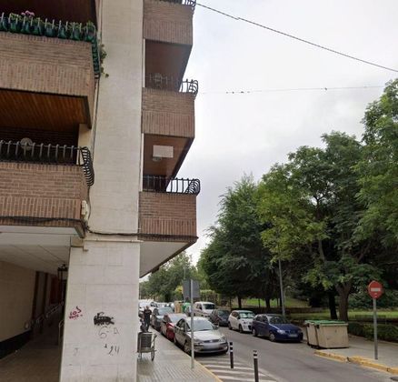 Foto 2 de Venta de piso en Almansa de 3 habitaciones con terraza y balcón