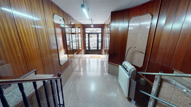 Foto 1 de Venta de piso en Zabala de 3 habitaciones con calefacción