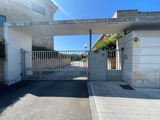 Foto 1 de Pis en venda a calle Concejo de Ibias de 3 habitacions amb piscina i garatge