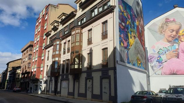 Foto 1 de Pis en venda a calle Melquiades Álvarez de 3 habitacions amb calefacció i ascensor