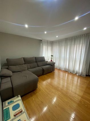 Foto 2 de Venta de piso en calle Zona Carlos VII de 4 habitaciones con terraza y calefacción