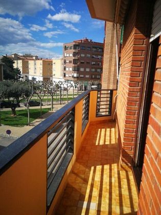 Foto 2 de Venta de piso en Calahorra de 4 habitaciones con terraza y calefacción