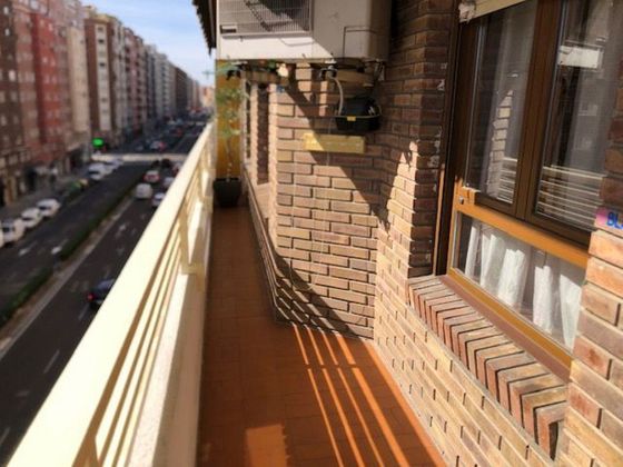 Foto 1 de Pis en venda a Parque Miraflores de 3 habitacions amb terrassa i aire acondicionat