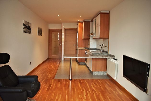 Foto 2 de Pis en venda a Burela de 2 habitacions amb terrassa i garatge
