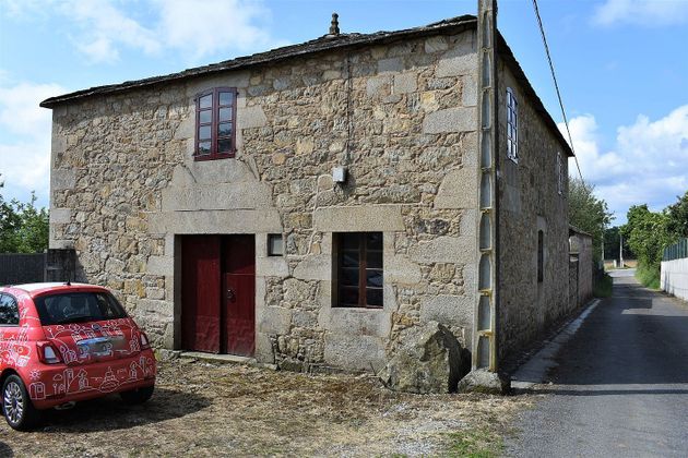 Foto 2 de Xalet en venda a Guntín de 3 habitacions amb terrassa i garatge