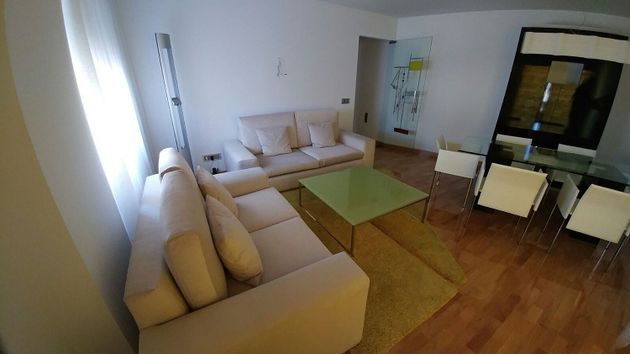 Foto 1 de Pis en venda a Centro - Salamanca de 3 habitacions amb garatge i mobles