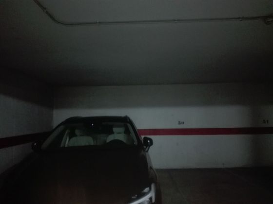 Foto 2 de Garatge en lloguer a calle Cervantes de 16 m²
