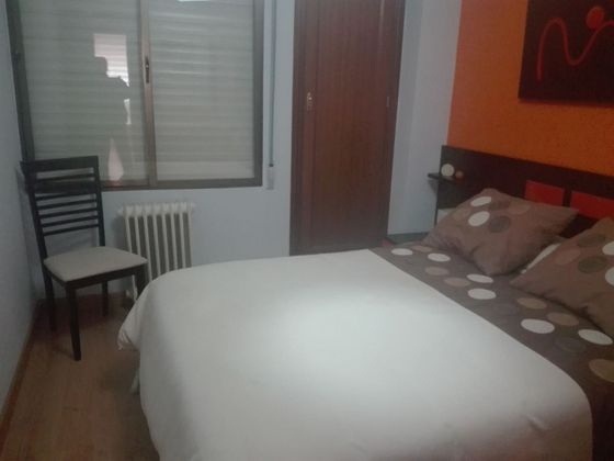 Foto 2 de Pis en lloguer a Canalejas - Gran Vía de 3 habitacions amb terrassa i mobles