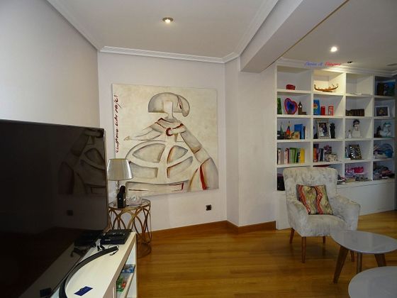 Foto 2 de Pis en venda a Praza España - Casablanca de 3 habitacions amb calefacció i ascensor