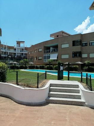Foto 1 de Venta de piso en calle Juan de Herrera de 3 habitaciones con terraza y piscina