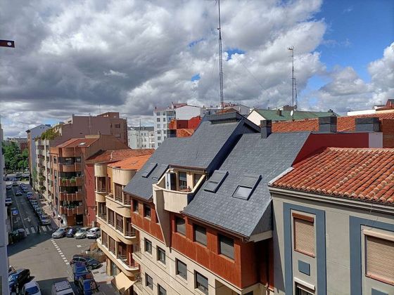 Foto 2 de Pis en venda a Centro Ciudad de 4 habitacions amb terrassa i garatge
