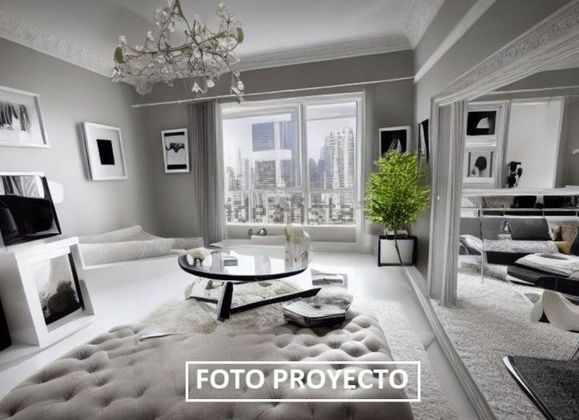 Foto 2 de Pis en venda a Barrio de Abando de 5 habitacions amb terrassa i calefacció