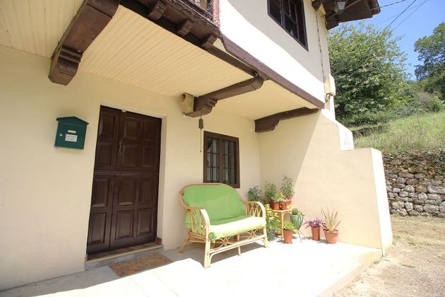 Foto 2 de Xalet en venda a Piloña de 3 habitacions amb terrassa i garatge