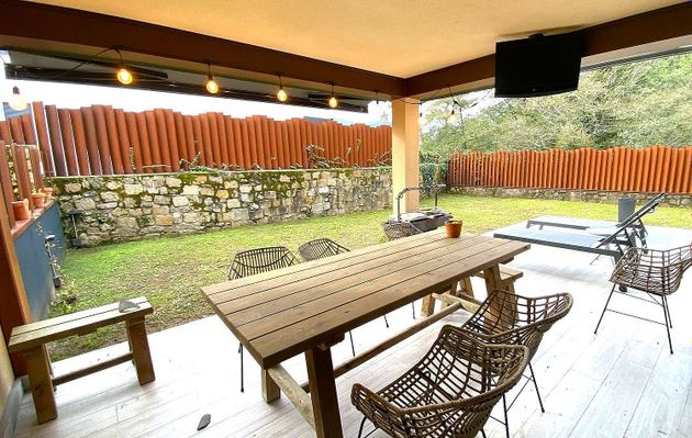 Foto 2 de Casa en venda a Llanes de 5 habitacions amb terrassa i jardí