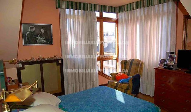 Foto 2 de Dúplex en venda a Milán - Pumarín - Teatinos de 4 habitacions amb garatge i calefacció