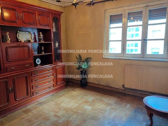 Foto 2 de Pis en venda a Tenderina Alta - Fozaneldi de 3 habitacions amb calefacció