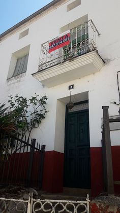 Foto 1 de Casa en venda a calle Carrehontoria de 6 habitacions amb jardí i balcó