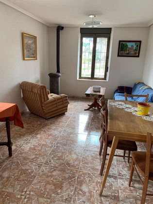 Foto 1 de Pis en venda a Alcolea del Pinar de 3 habitacions amb garatge i jardí
