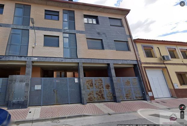 Foto 2 de Edifici en venda a Fuentes de Ebro amb ascensor