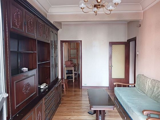 Foto 2 de Piso en venta en Santutxu de 3 habitaciones con balcón y ascensor