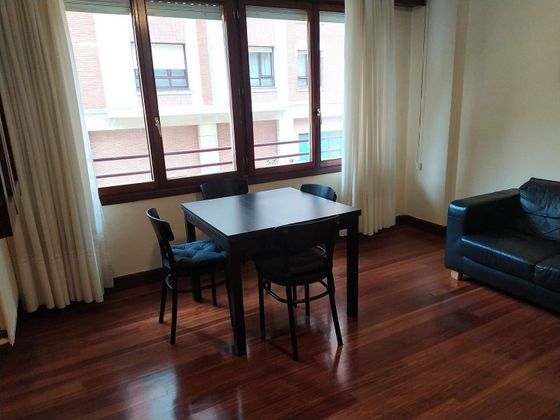 Foto 2 de Pis en lloguer a San Pedro de Deusto-La Ribera de 2 habitacions amb garatge i mobles