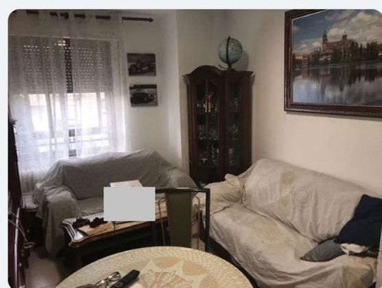 Foto 1 de Pis en venda a Pizarrales de 2 habitacions amb calefacció