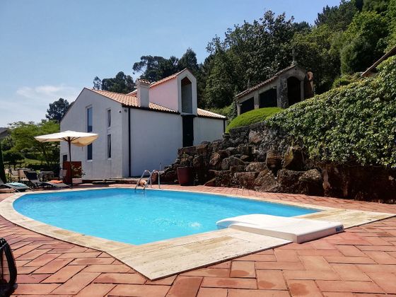 Foto 1 de Chalet en alquiler en Baiona de 5 habitaciones con terraza y piscina