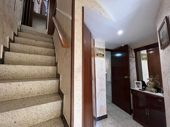 Foto 2 de Casa en venda a calle Baltasar Gracián de 4 habitacions amb terrassa i calefacció