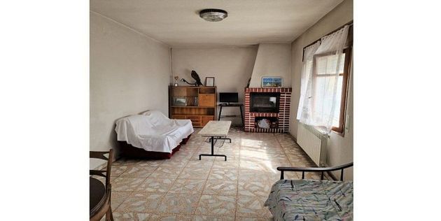 Foto 2 de Casa en venda a Zarzuela del Pinar de 4 habitacions amb garatge i calefacció