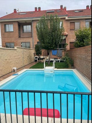 Foto 2 de Casa adosada en venta en Sector Plaza de Toros de 4 habitaciones con terraza y piscina