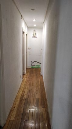 Foto 1 de Pis en venda a Barrio de Abando de 2 habitacions amb ascensor