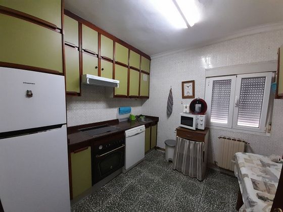 Foto 2 de Pis en lloguer a Castilla - Hermida de 3 habitacions amb mobles i calefacció